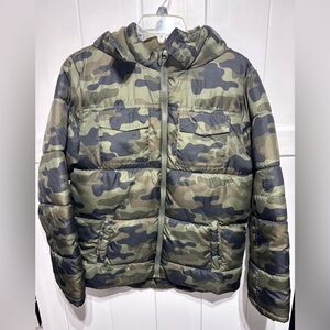 Faded Glory young mens camouflage puffer coat